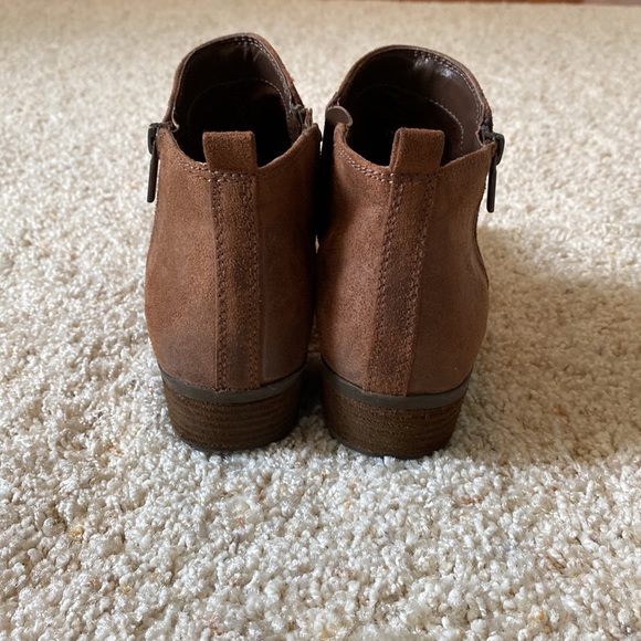 Brown booties - Picture 3 of 4